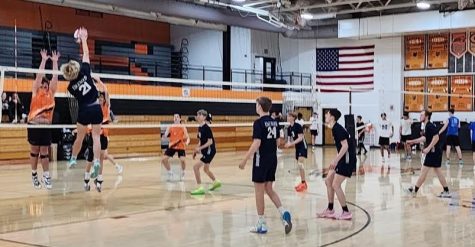 The boys volleyball team scrimmages Beavercreek.  