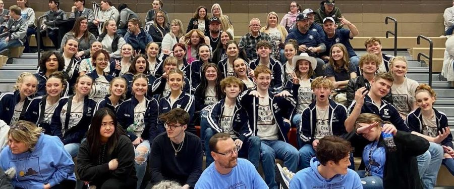The Choraliers wait for results.  