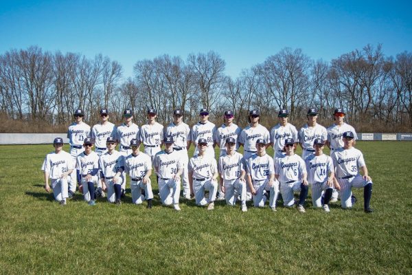 EHS Baseball team posing for the team photo for the 2024 season, courtesy of Scott Clemmons